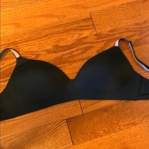 Victoria’s Secret T-shirt bra. Lightly lined